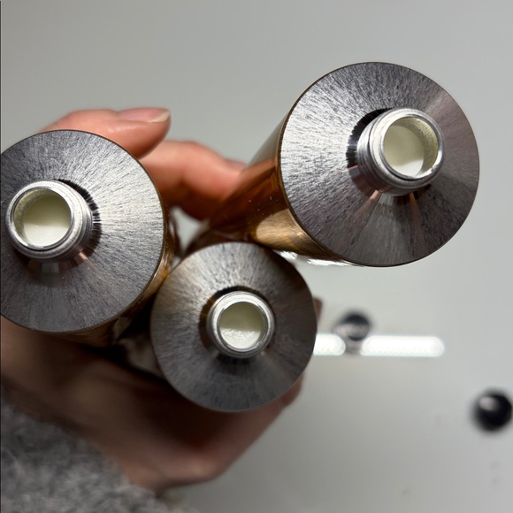 L'OCCITANE Lumiere d'Hiver Hand Cream Trio - Gold - Picture 4 of 6